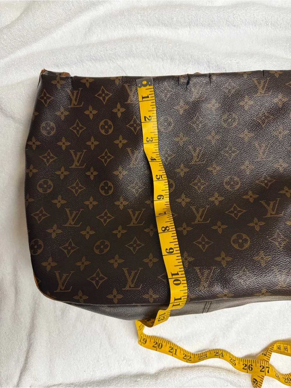 Louis Vuitton never full